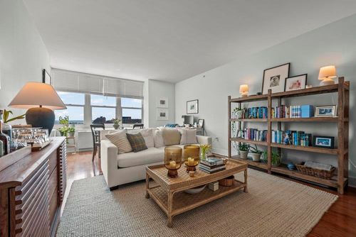 apt-2207-88 Morgan St, Jersey City, NJ, 07302-6210 | Card Image