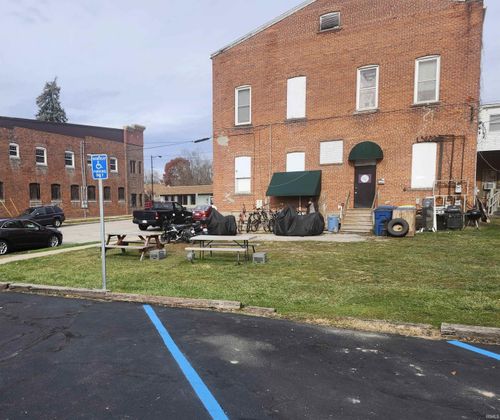 107 S West St, Angola, IN, 46703-1843 | Card Image