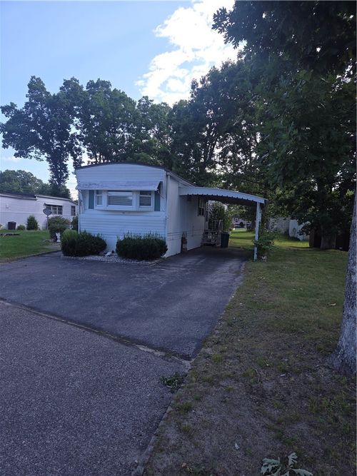 17 Lane C, Coventry, RI, 02816-6233 | Card Image