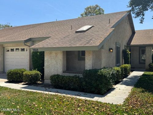 38114 Village 38, Camarillo, CA, 93012-5615 | Card Image