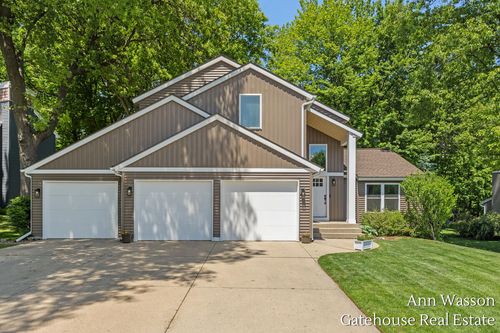 6007 Arroyo Vista Dr Ne, Rockford, MI, 49341-9490 | Card Image