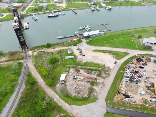 613 S Avenue B, Freeport, TX, 77541-4780 | Card Image