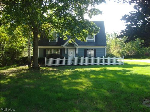 7590 Andrea Dr, Concord Township, OH, 44060-7224 | Card Image