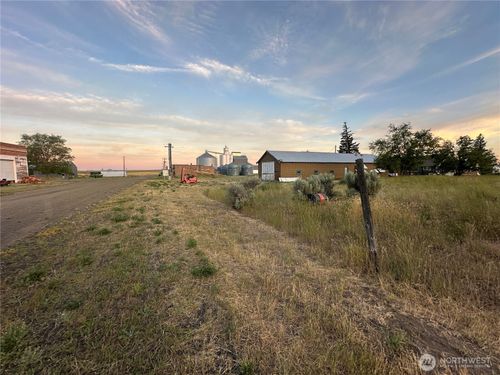 7 E 1st Ave, Mansfield, WA, 98830-6102 | Card Image