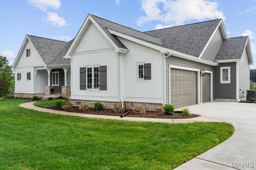 412 Parkview Ln, Eureka, MO, 63025-3756 | Card Image