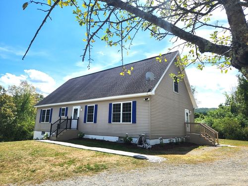 704 Brattleboro Rd, Bernardston, MA, 01337-9528 | Card Image