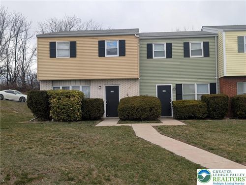 apt-c21-107 Hillcrest Ln, Slatington, PA, 18080-2121 | Card Image