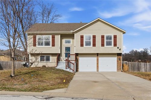 406 Timbercreek Dr, Belton, MO, 64012-3107 | Card Image
