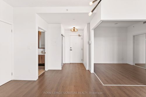 920-99 The Donway N/A W, North York, ON, M3C0N8 | Card Image