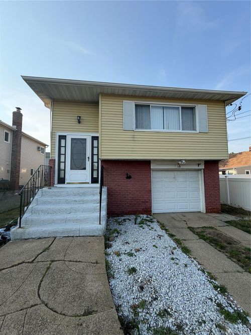 upper-15 Major Road, Oyster Bay, NY, 11758 | Card Image