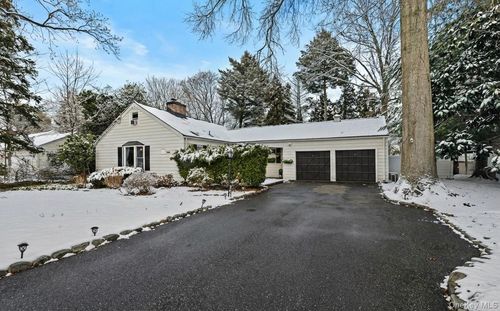 194 W Neck Rd, Huntington, NY, 11743-2439 | Card Image