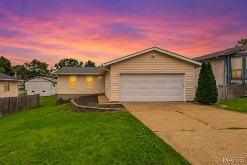 2654 Elm Dr, Arnold, MO, 63010-4132 | Card Image