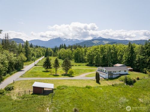 4606 S Doss Rd, Port Angeles, WA, 98362-9378 | Card Image