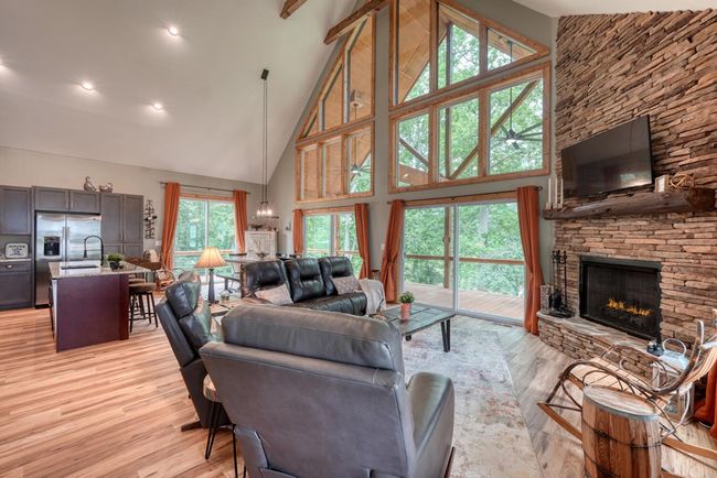 784 Sneaking Creek Dr, Home with 3 bedrooms, 4 bathrooms and null parking in Hayesville NC | Image 11