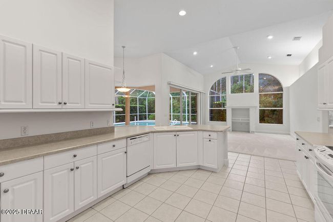 19 Black Water Way, House other with 3 bedrooms, 4 bathrooms and null parking in ORMOND BEACH FL | Image 8