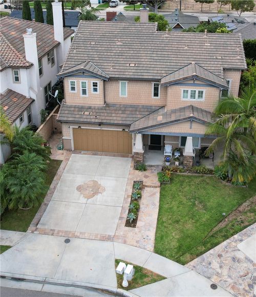 2850 N Stone Pine Gln, Santa Ana, CA, 92706-1169 | Card Image