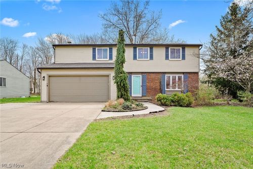 20771 Rudy Dr, Strongsville, OH, 44149-3032 | Card Image