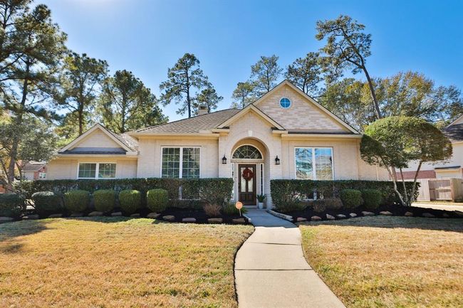 The landscaping nicely finishes the exterior of the home. | Image 5