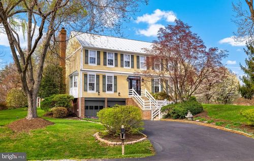 9849 S Park Cir, FAIRFAX STATION, VA, 22039-2908 | Card Image