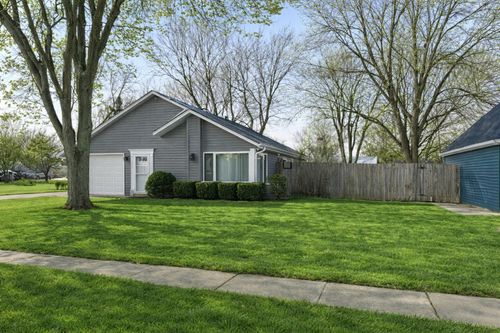 4 Ingleshire Rd, Montgomery, IL, 60538-2047 | Card Image