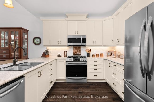 25 Durham Rd, House attached with 2 bedrooms, 2 bathrooms and 2 parking in Bracebridge ON | Image 16