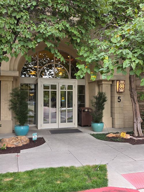 801-5 500, Salt Lake City, UT, 84101-4124 | Card Image