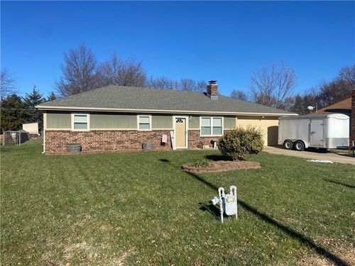 13532 Heritage Drive, Bonner Springs, KS, 66012 | Card Image