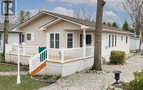 68 Cherokee Lane, Goderich, ON, N7A3Y2 | Card Image