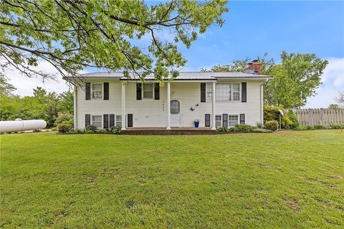 19669 Wilderness Camp Rd, Lawson, MO, 64062-7170 | Card Image