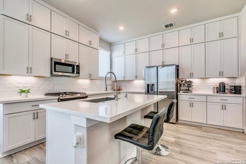 unit-6-8851 Oakland Rd, San Antonio, TX, 78240-2063 | Card Image