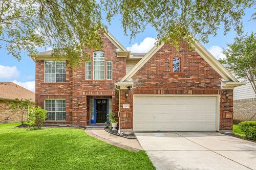 17823 Scenic Oaks Dr, Richmond, TX, 77407-8587 | Card Image