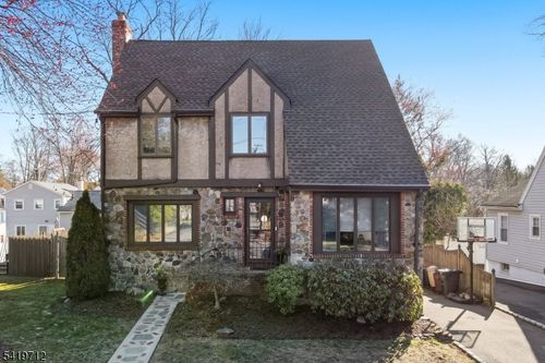 20 Vincent St, Hillsdale, NJ, 07642-1840 | Card Image