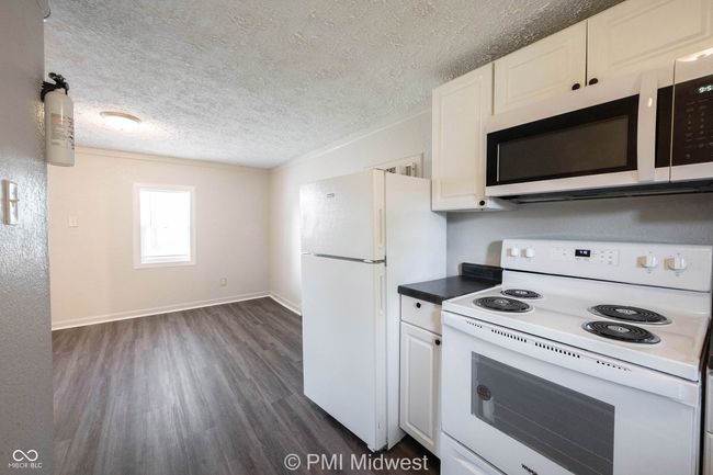 APT-10 - 2142 W Us Highway 40, Condo with 1 bedrooms, 1 bathrooms and null parking in Greenfield IN | Image 12