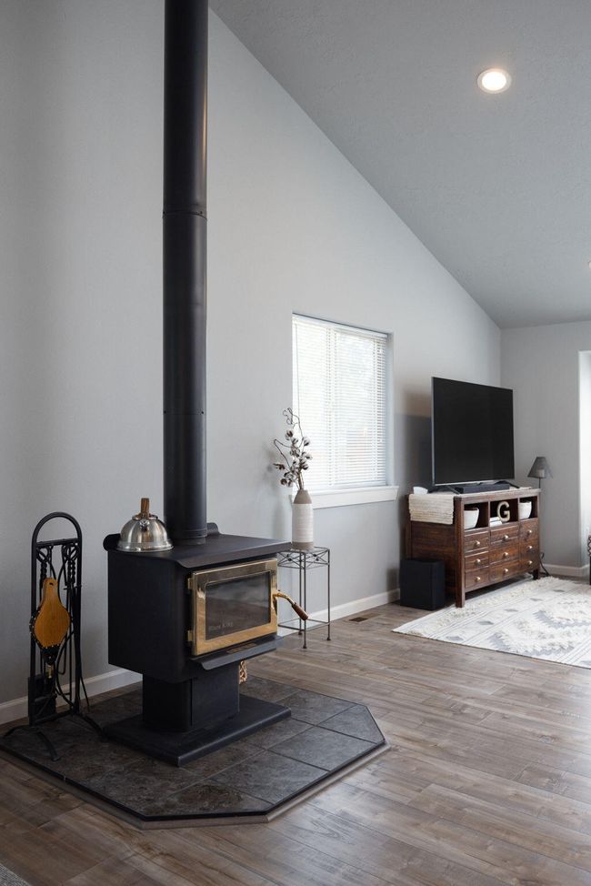 55659 SWan Rd (11 of 36) | Image 6