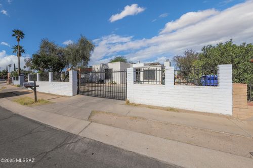 815 W Hawaii Dr, Tucson, AZ, 85706-3103 | Card Image