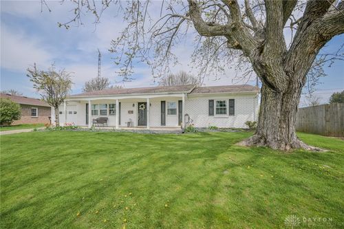 303 Villa Dr, New Carlisle, OH, 45344-1750 | Card Image