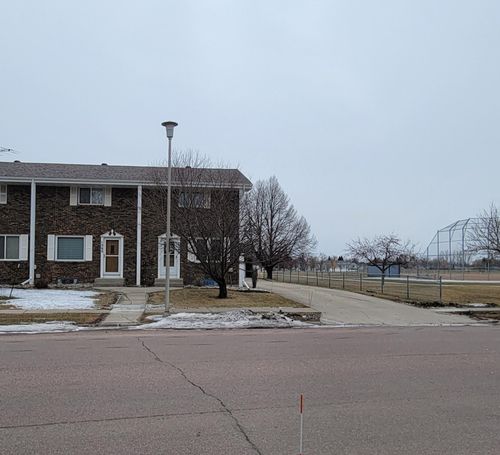 1566 27th Avenue S, Fargo, ND, 58103 | Card Image