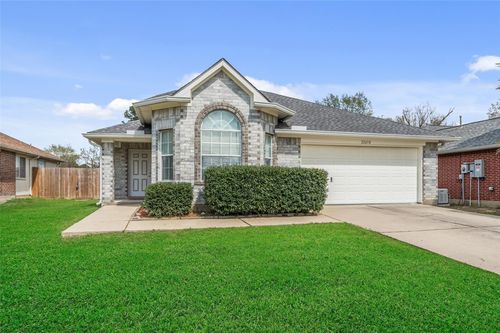 22614 Willow Branch Ln, Tomball, TX, 77375-2839 | Card Image