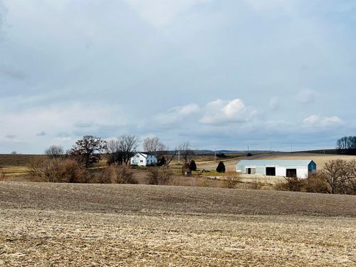 1625 S County Divide Rd, PEARL CITY, IL, 61062-9173 | Card Image