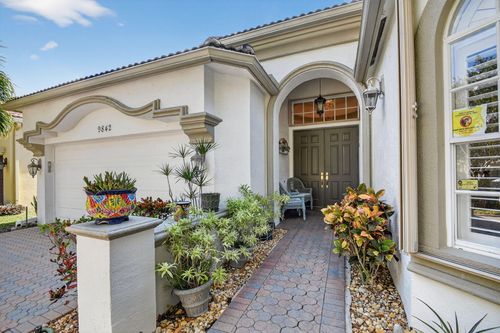 9842 Via Elegante, Wellington, FL, 33411-6557 | Card Image