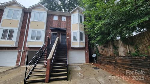 1151 Kurt Ct, Charlotte, NC, 28209-2806 | Card Image