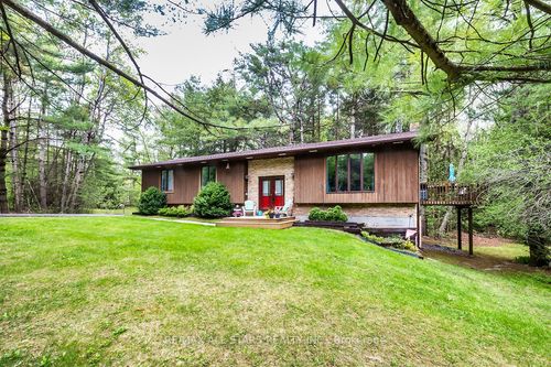 40 The Pines Lane, Sunderland, ON, L0C1H0 | Card Image