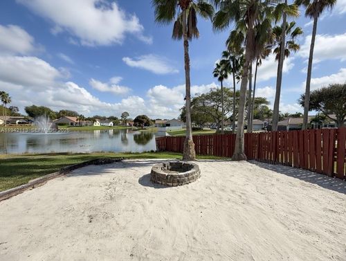 12585 Sw 9th Pl, Davie, FL, 33325 | Card Image