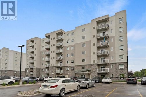 610-1611 Banwell Rd, Windsor, ON, N8P0G5 | Card Image