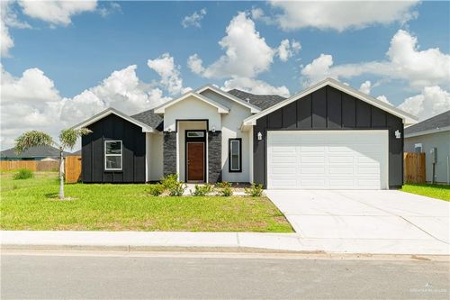 407 Faith Dr, La Feria, TX, 78559-3662 | Card Image