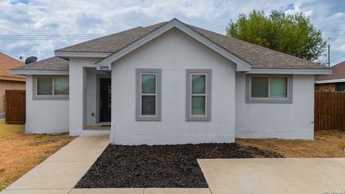 2095 Foxborough, Eagle Pass, TX, 78852-4392 | Card Image