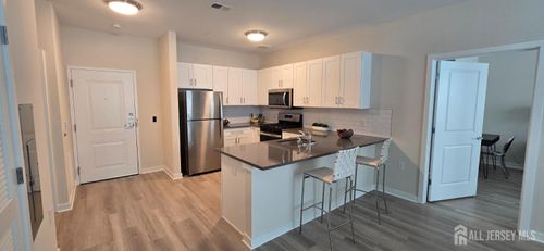 unit-1213-211 Henderson Rd, Monmouth Junction, NJ, 08852-4220 | Card Image