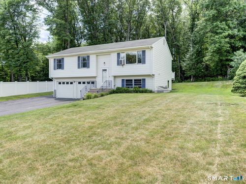 37 Torpey Dr, East Hartford, CT, 06108-2925 | Card Image