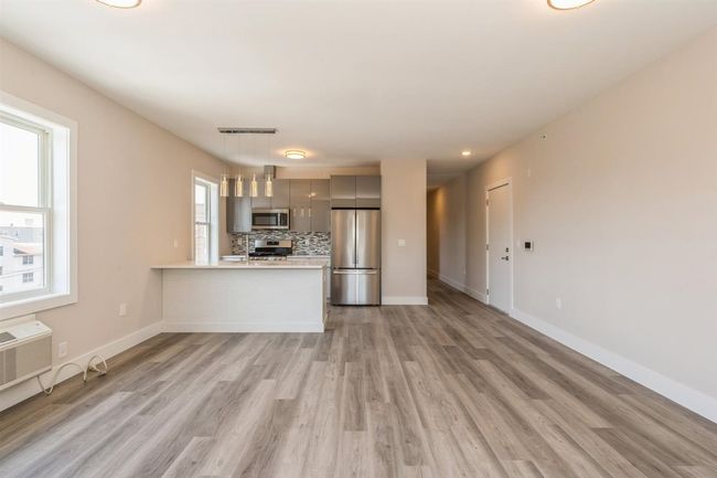 6108 Hudson Ave, Home with 1 bedrooms, 1 bathrooms and null parking in West New York NJ | Image 7