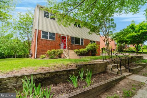 10200 Duvawn Pl, SILVER SPRING, MD, 20902-4826 | Card Image